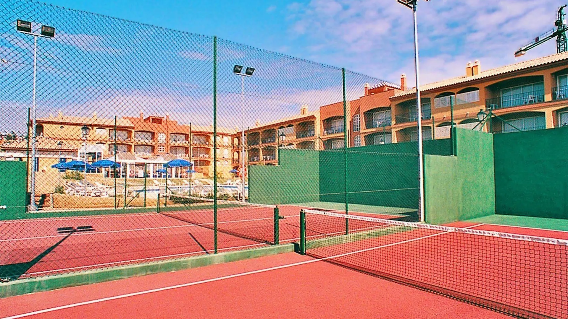 Leo Islamar Islantilla 0*,  Ισπανία
